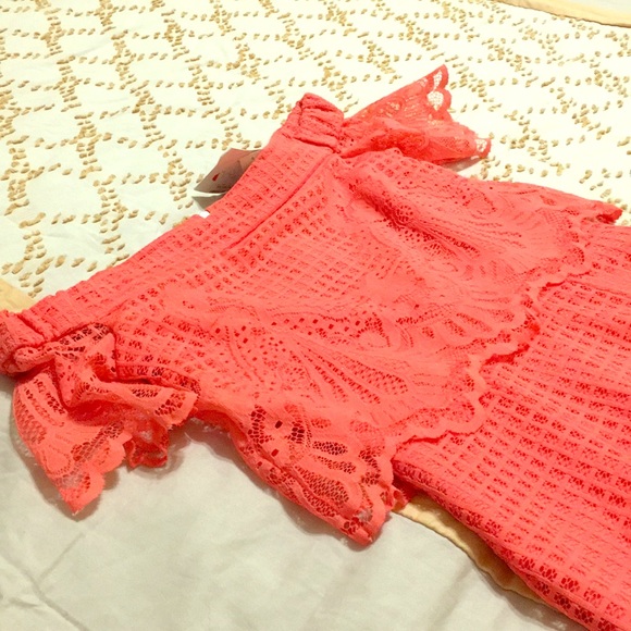 Topshop Dresses & Skirts - Lace Dress